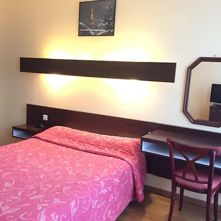 فندق Des Pyrenees - Entre Bastille Et Nation 2*