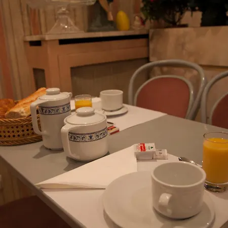 Otel Des Pyrenees - Entre Bastille Et Nation