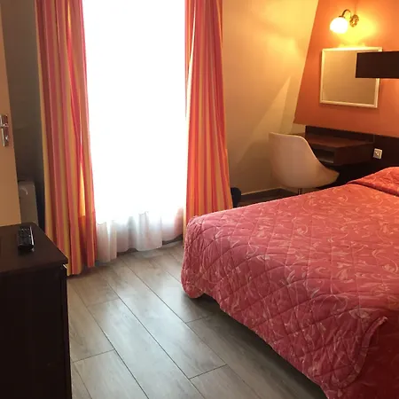 Hotel Des Pyrenees - Entre Bastille Et Nation Paryż