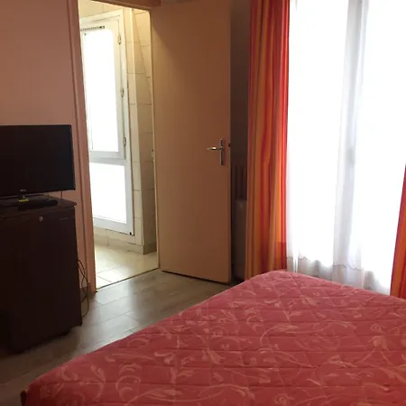 Des Pyrenees - Entre Bastille Et Nation Hotel Paryż
