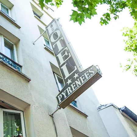 Hotel Des Pyrenees - Entre Bastille Et Nation